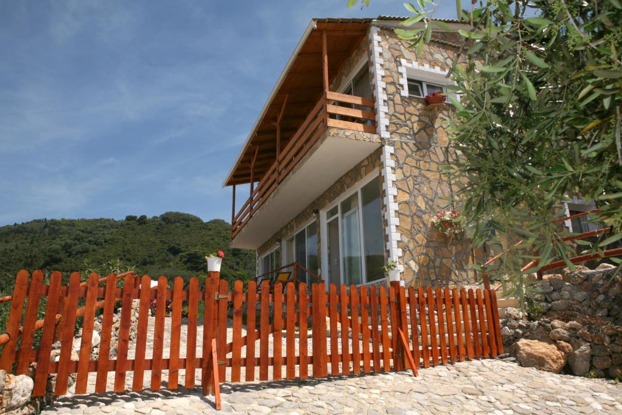 Villa- Nefeli Agios Gordios  Eksteriør billede